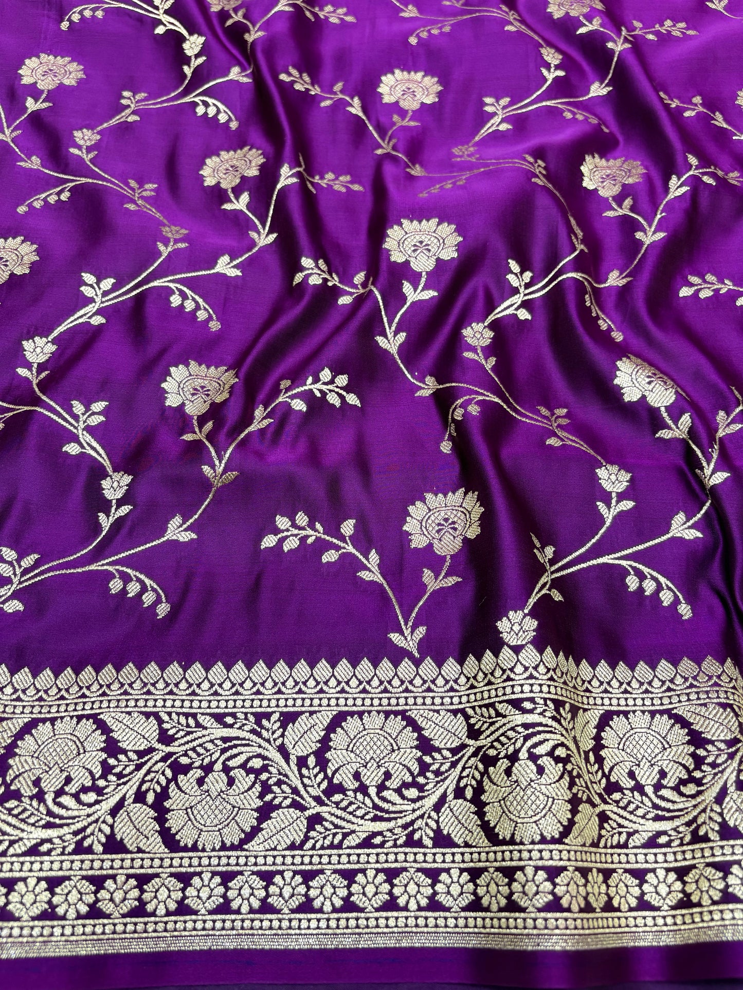 Magenta Katan Banarasi Saree with Floral Jaal and Traditional Pallu