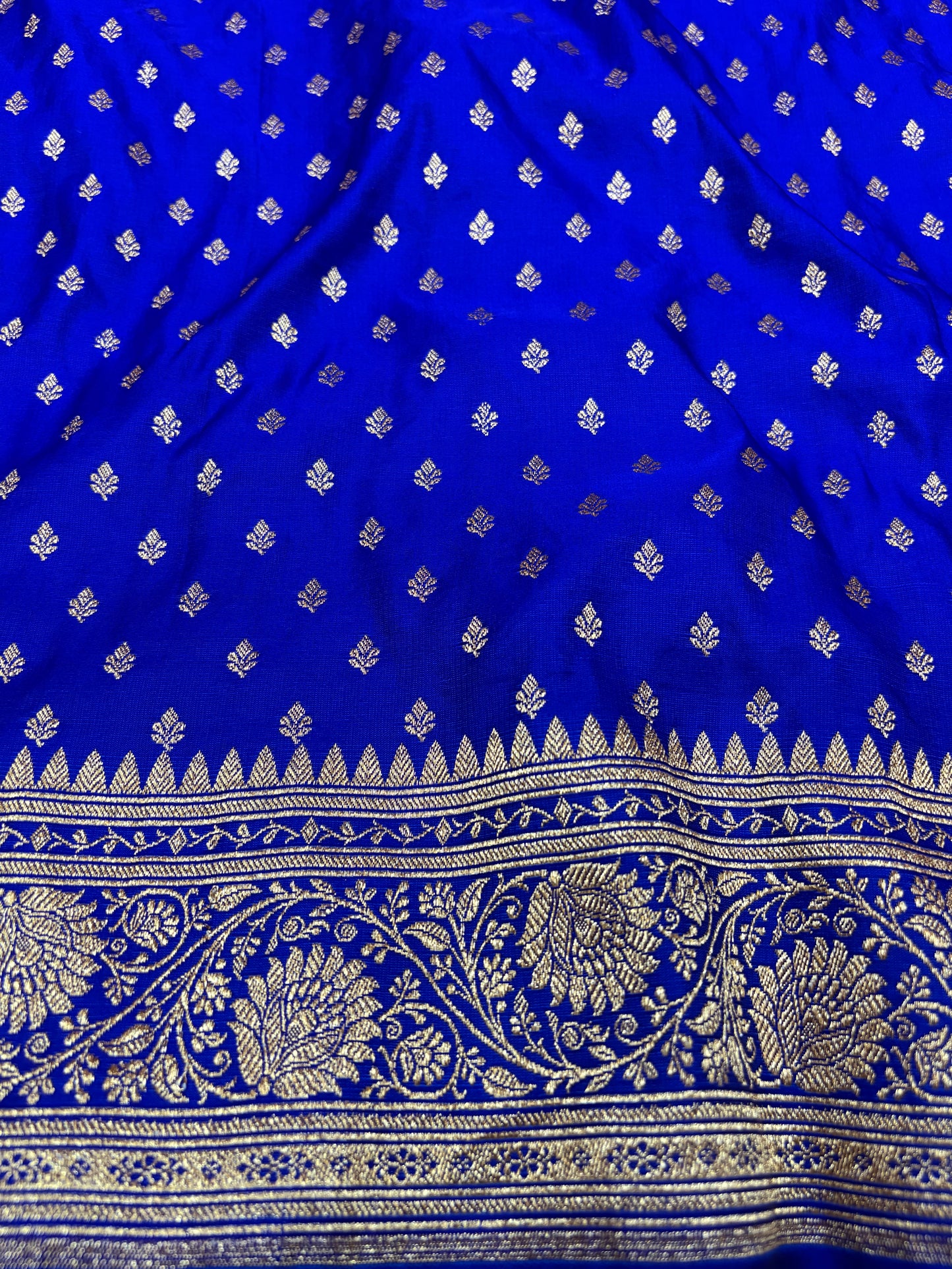 Royal Blue Katan Banarasi Saree with Floral Jaal Pallu and Zari Buti Weaving