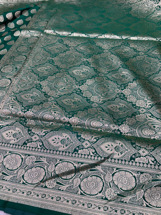 Banarasi Katan Silk Saree in Emerald Green with Zari Buti Weaving K68