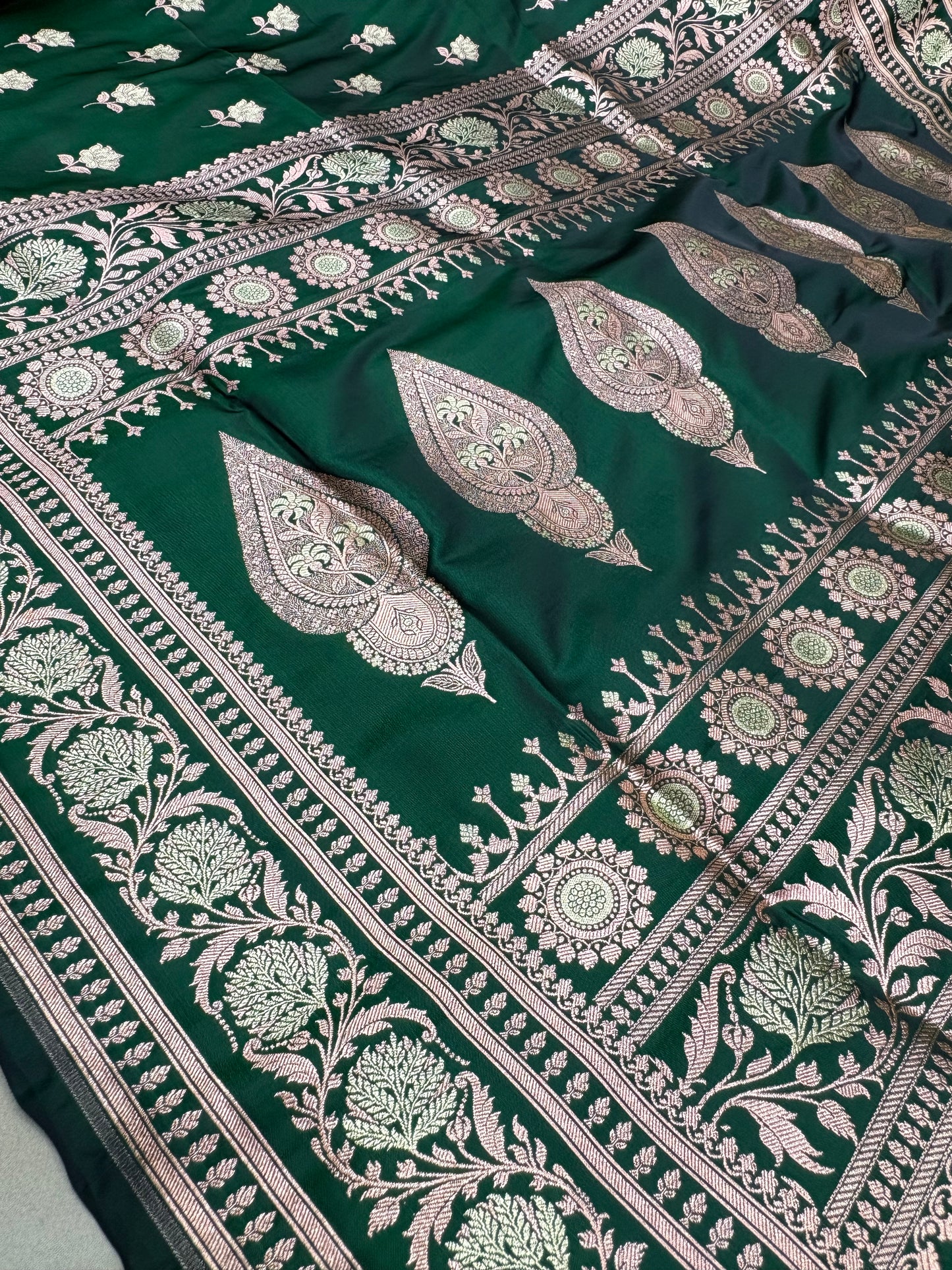 Emerald Green Banarasi Katan Silk Saree With Elegant Floral Zari Weaving