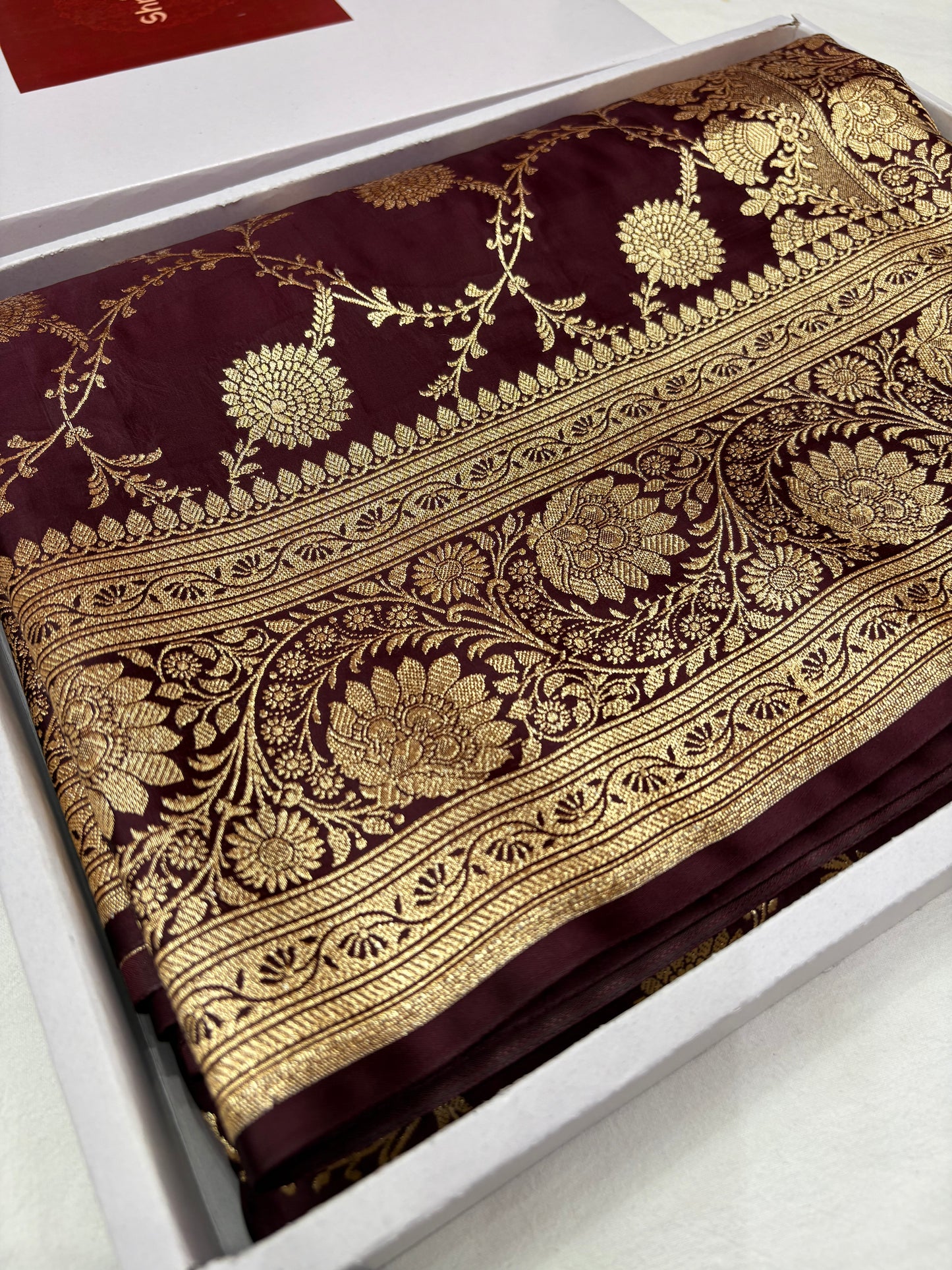Deep Brown Katan Banarasi Saree with Floral Jaal Weaving and Grand Pallu