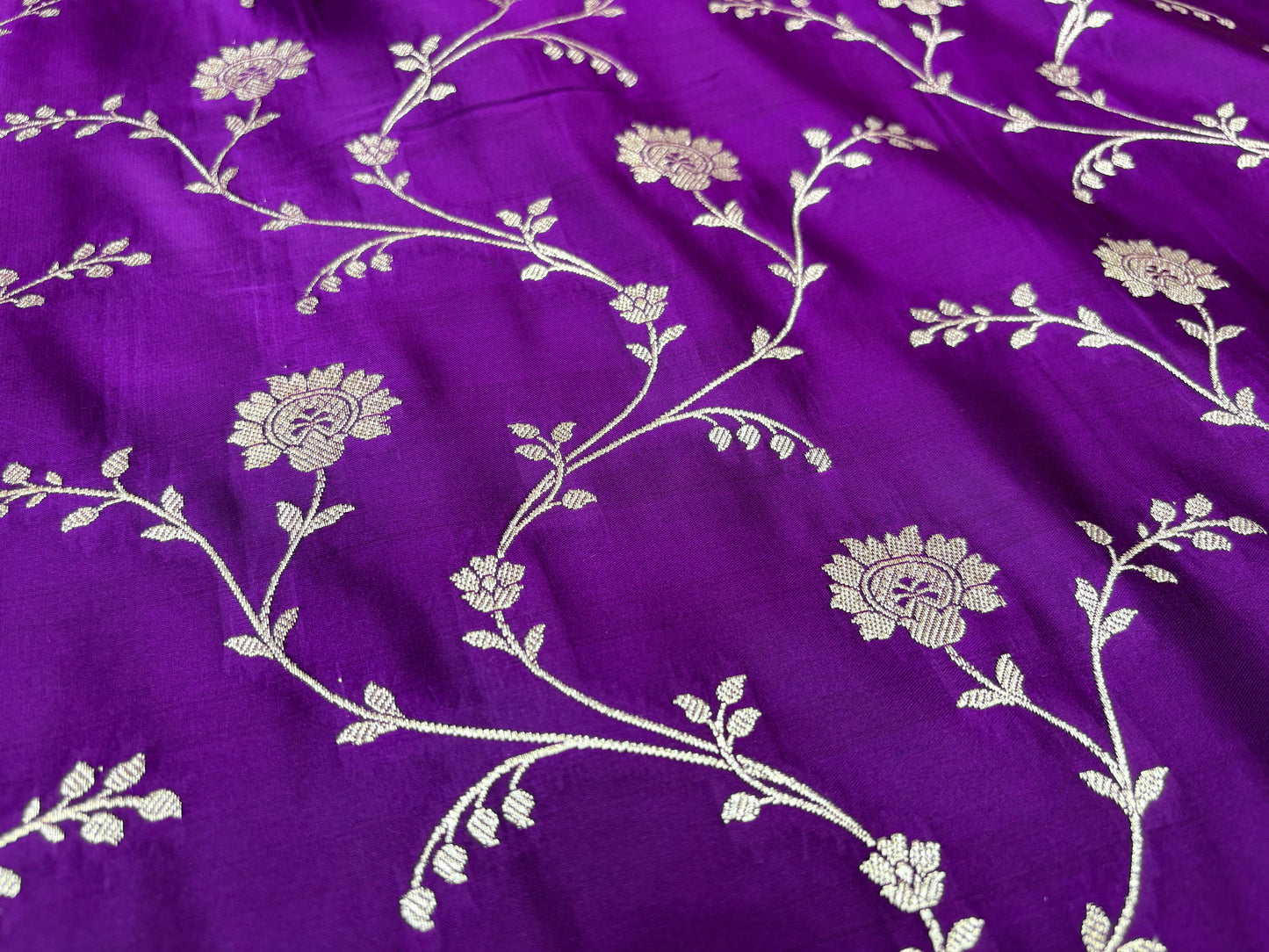 Magenta Katan Banarasi Saree with Floral Jaal and Traditional Pallu