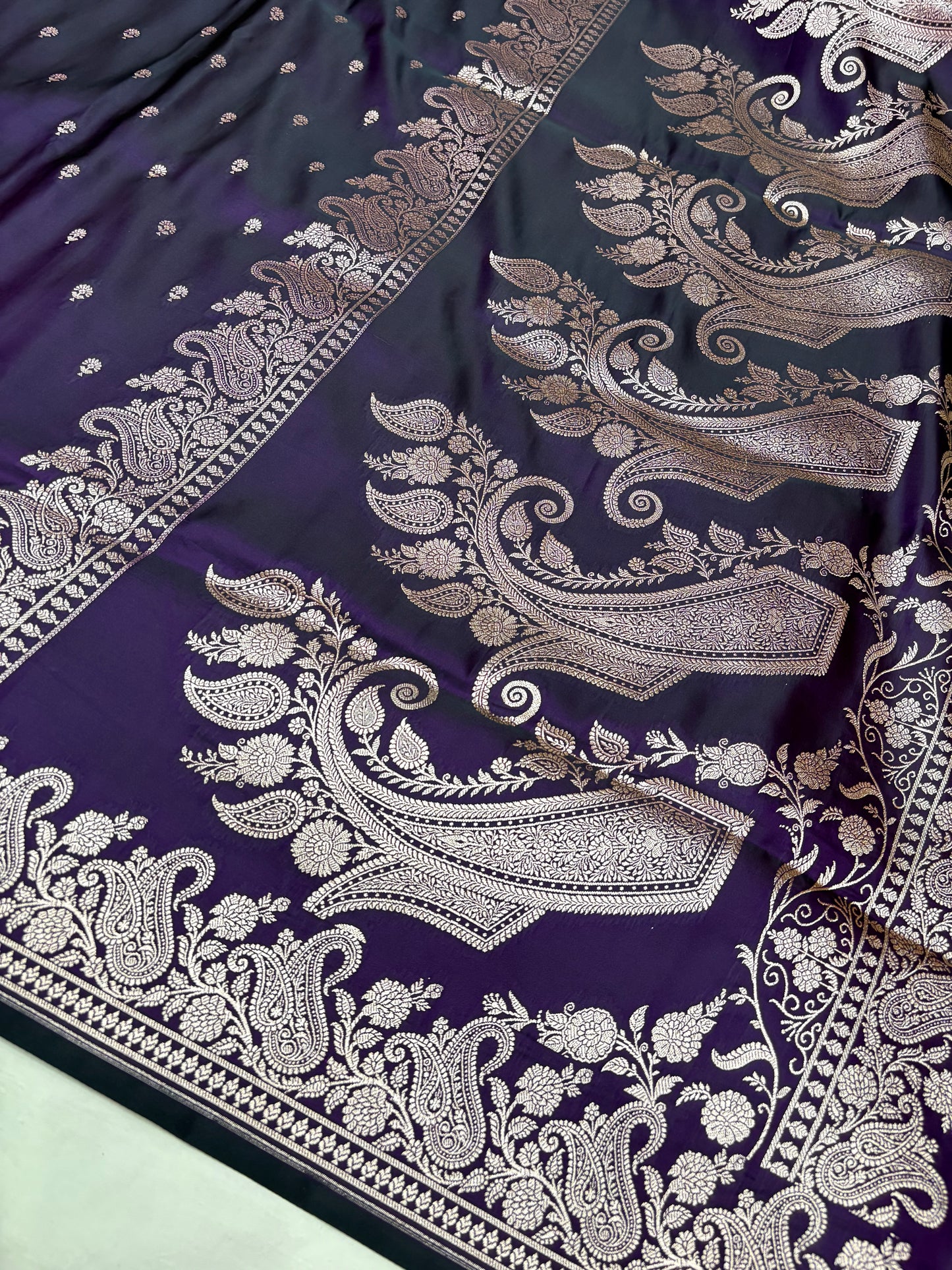 Dual Tone Purple Katan Banarasi Saree with Paisley Border and Grand Pallu (K21)