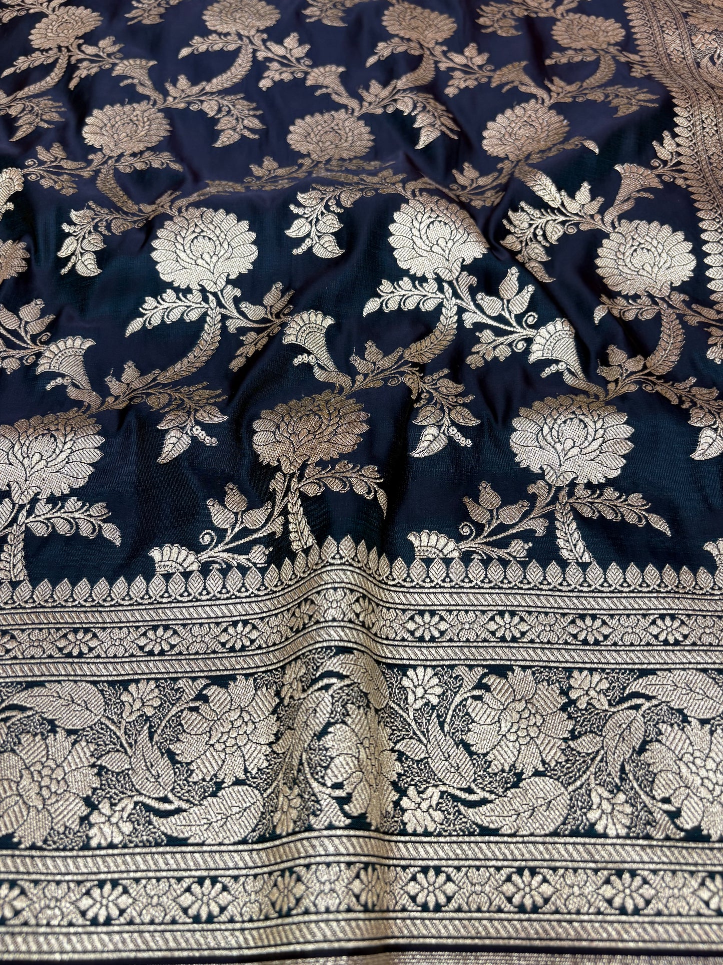 Algae Green Katan Banarasi Saree with Floral Jaal Weaving and Grand Zari Pallu