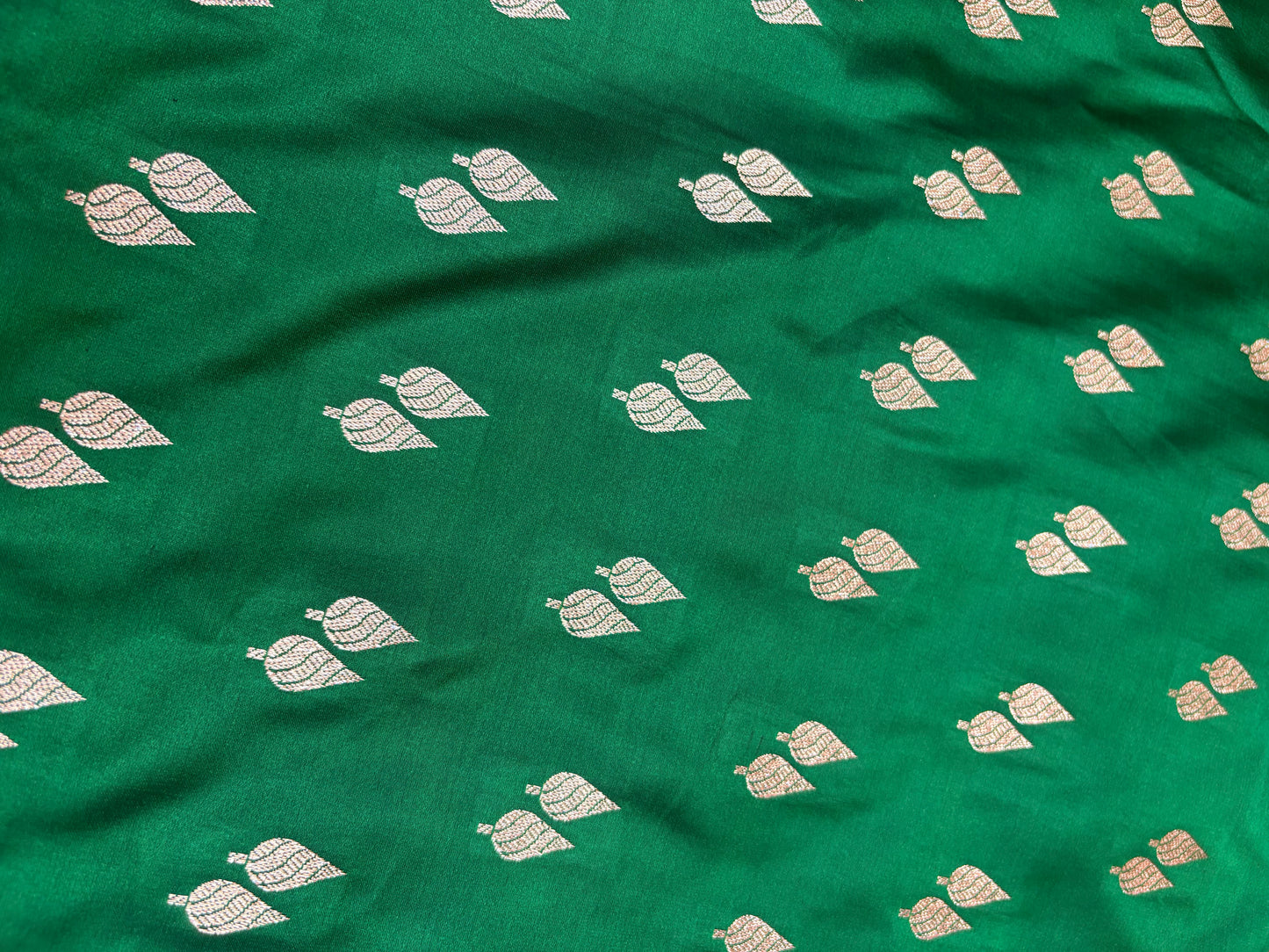 Emerald Green Katan Banarasi Saree with Floral Jaal Pallu and Zari Buti Weaving