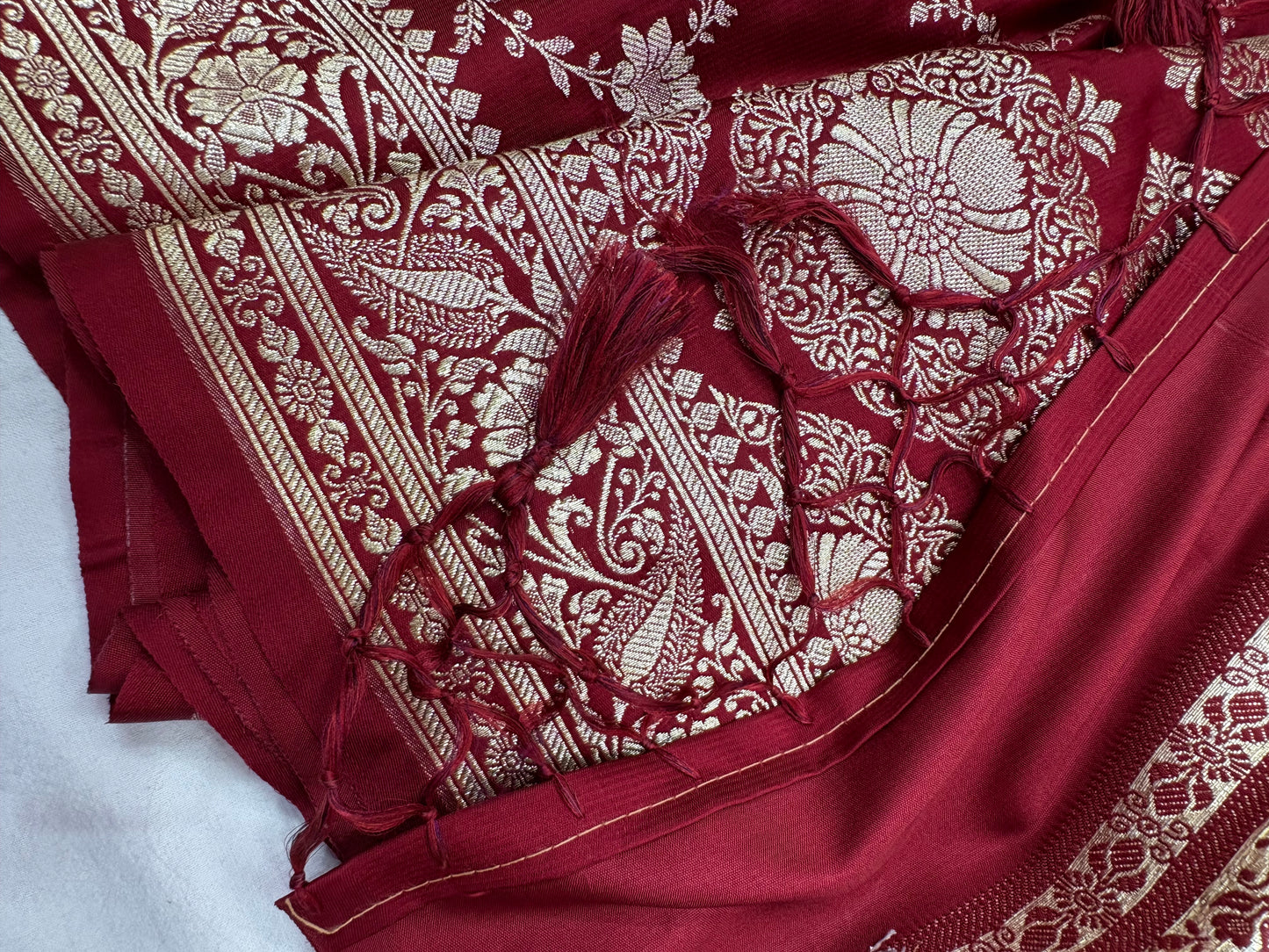 Banarasi Katan Silk Saree in Maroon with Floral Jaal Weaving (K67)